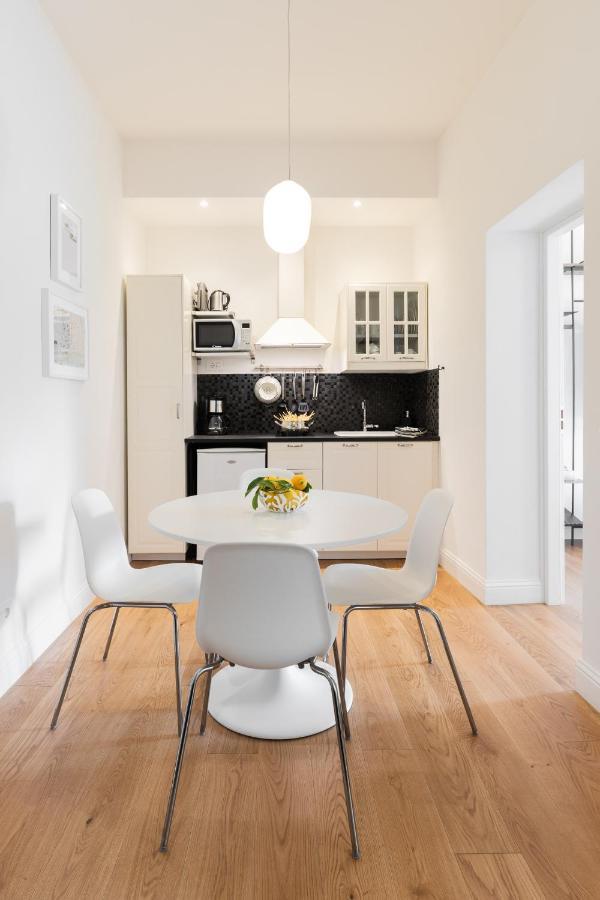 Lovely Apartment With Balcony Florens Exteriör bild